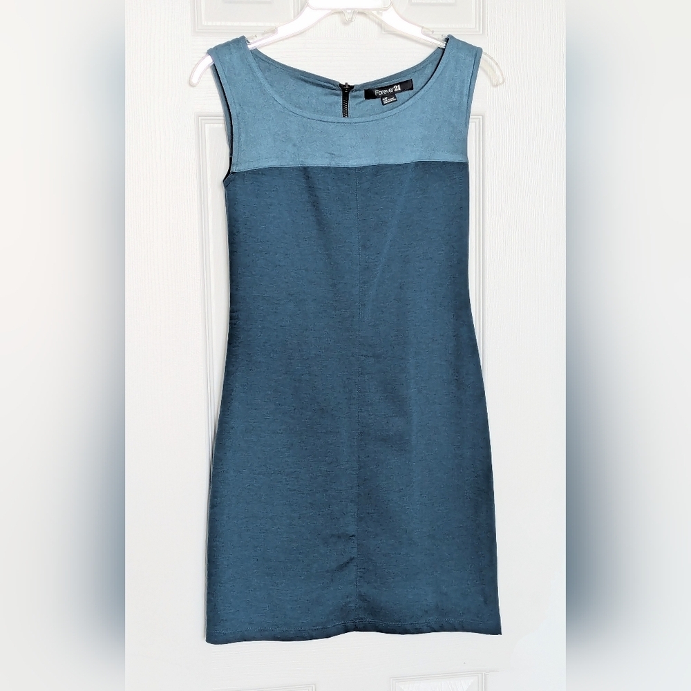 Forever 21 Women's (Small) Two-Tone Teal Blue Sleeveless Midi Dress